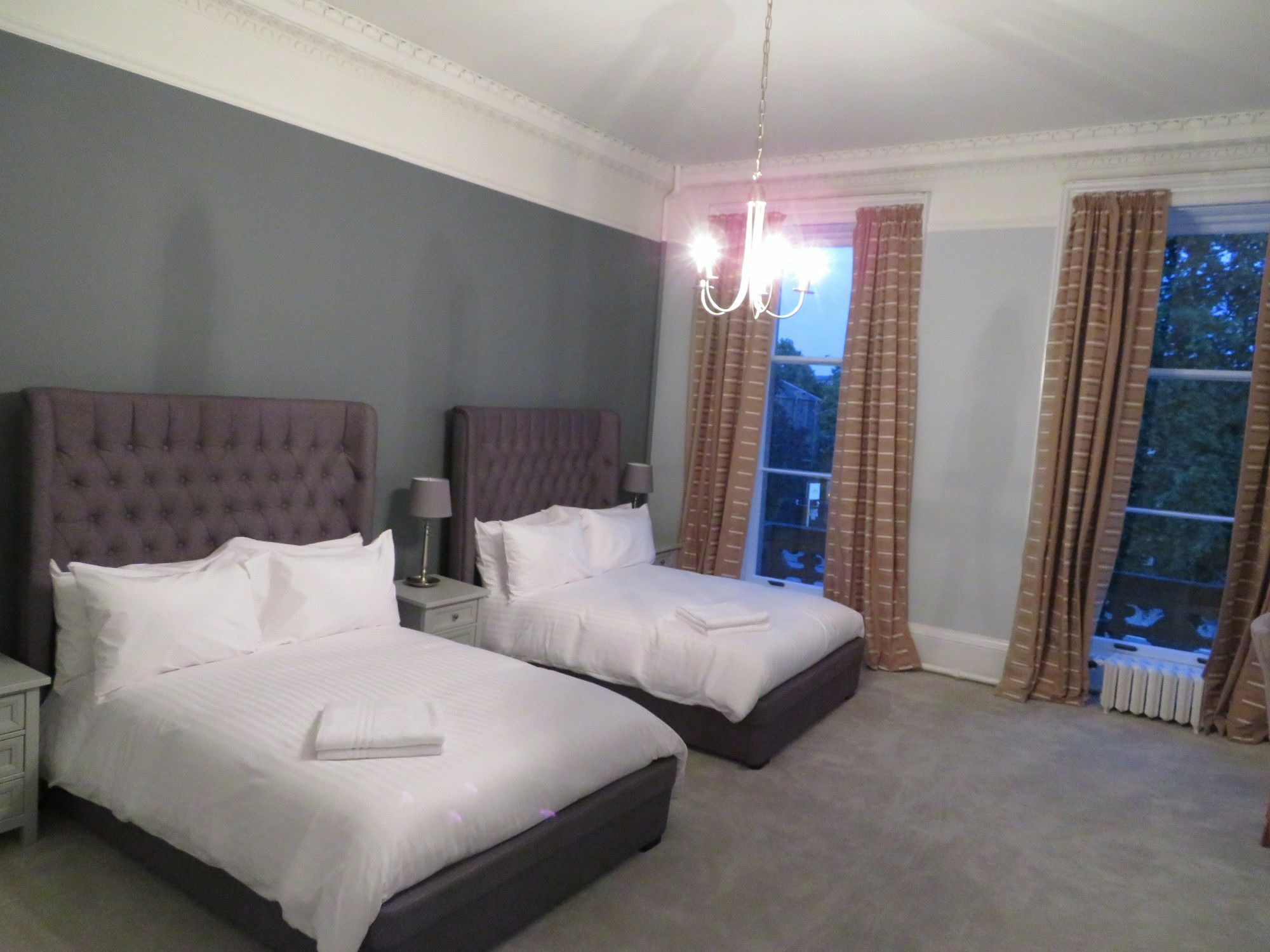 Duthus Lodge Guest House Edinburgh Exterior photo